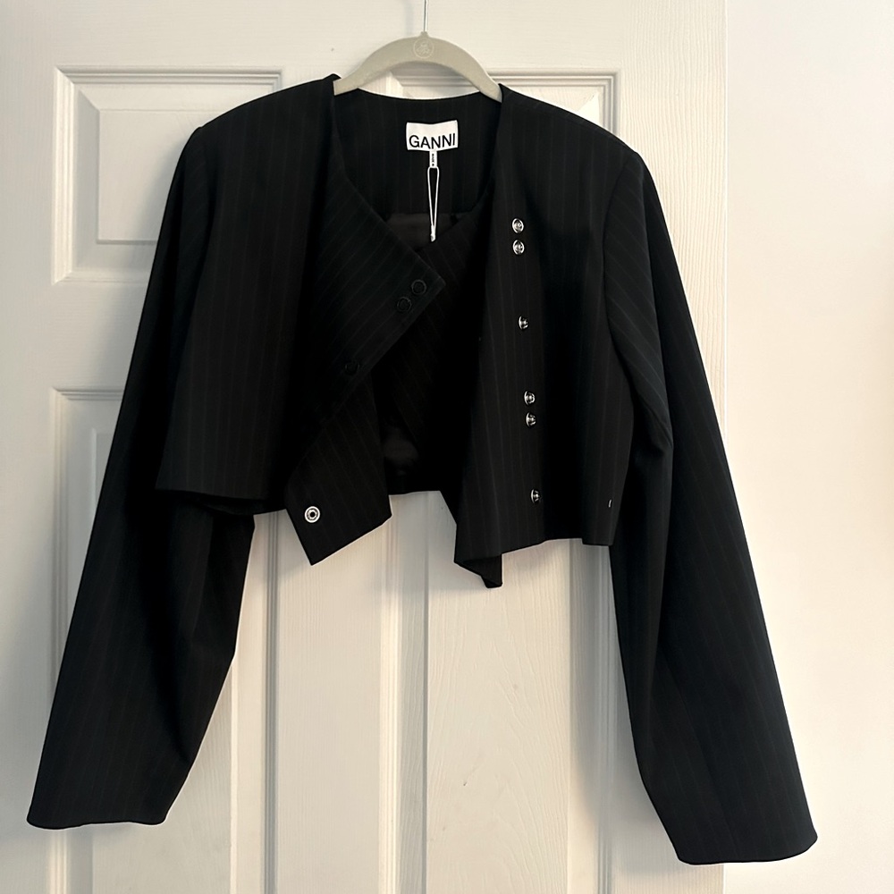 Unworn Ganni cropped blazer
